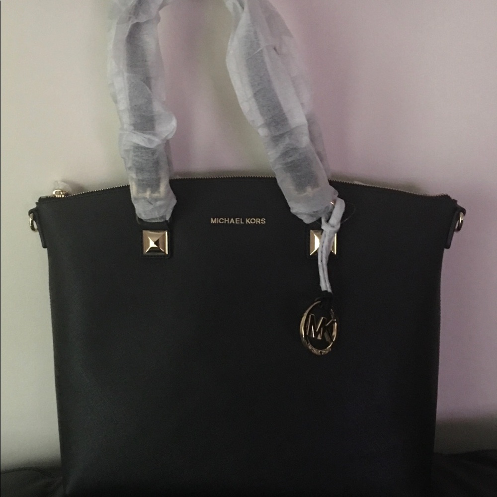 🔥‼️Michael Michael Kors Tote‼️🔥